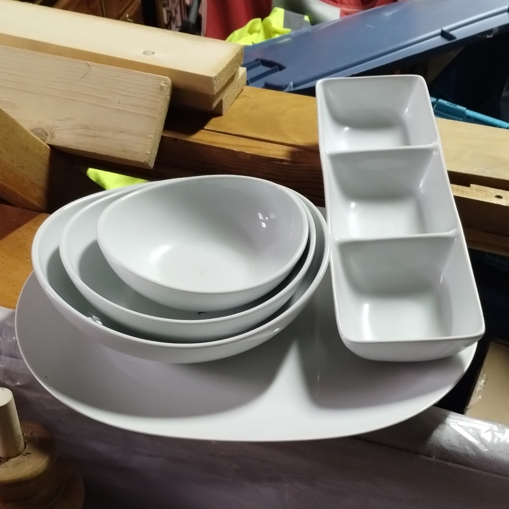 Elegant White Dinnerware Set